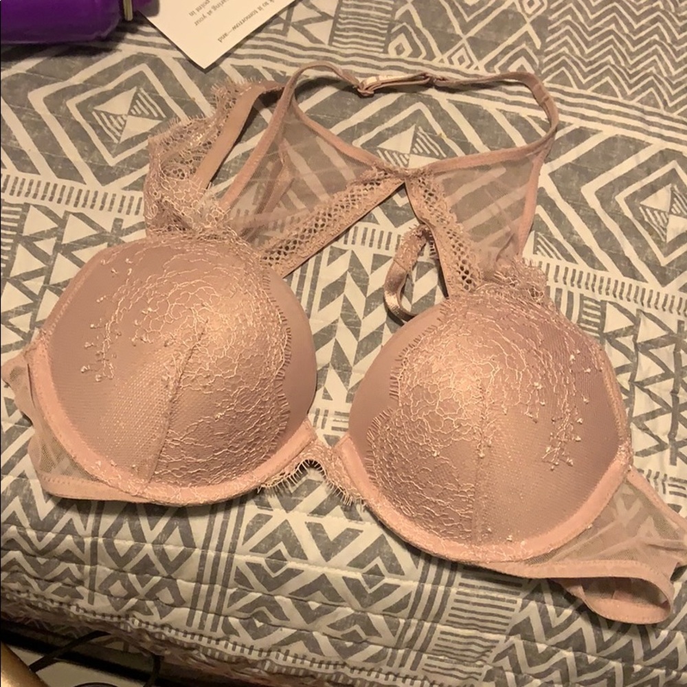 NWOT Victoria secret bra sold on FBook